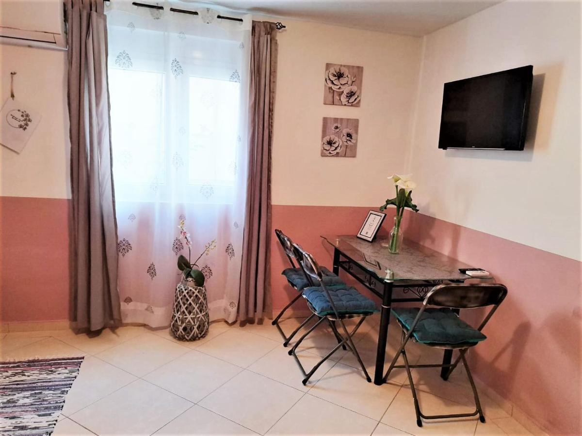Montenegro Smile Apartments Dobra Voda Exterior foto
